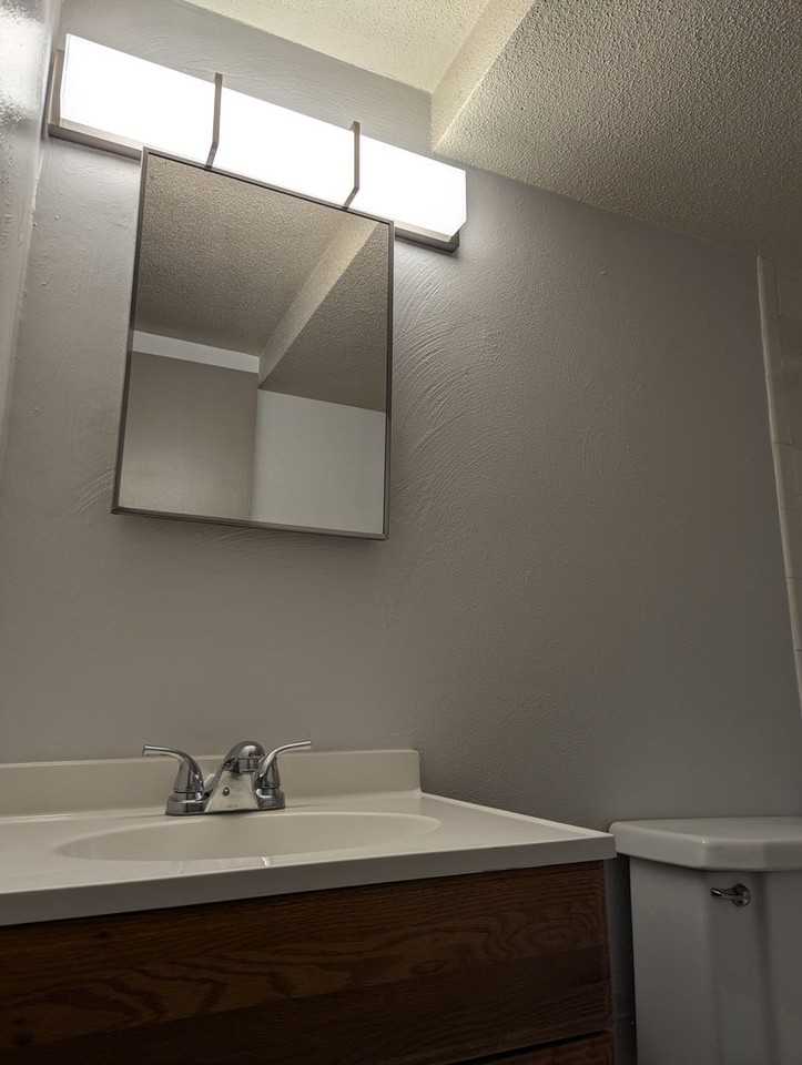 458 E College Ave - Photo 7 of 10