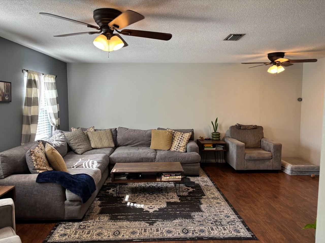 6106 Lawncrest Place - Photo 3 of 12