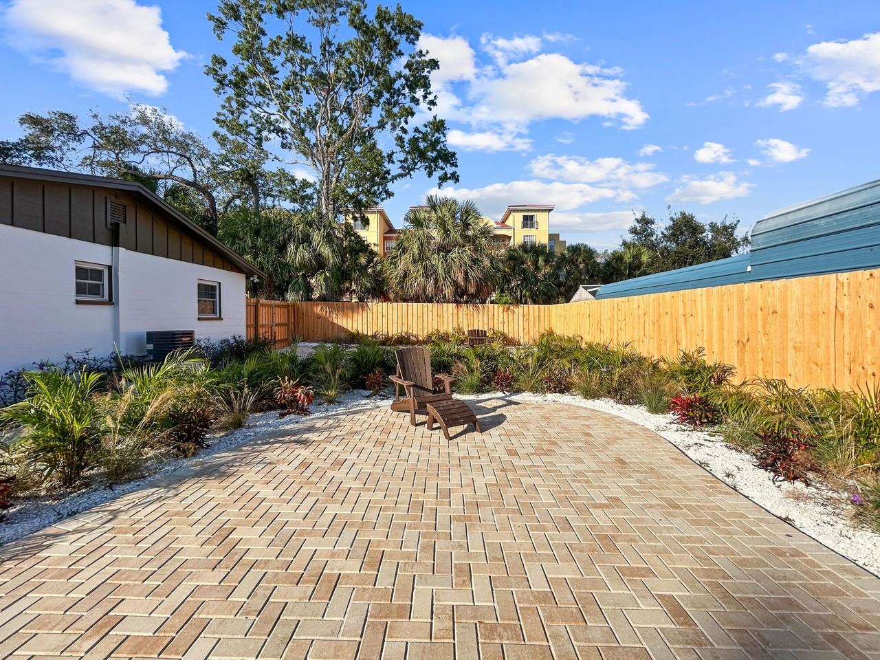 6602 S Faul St - Photo 2 of 3