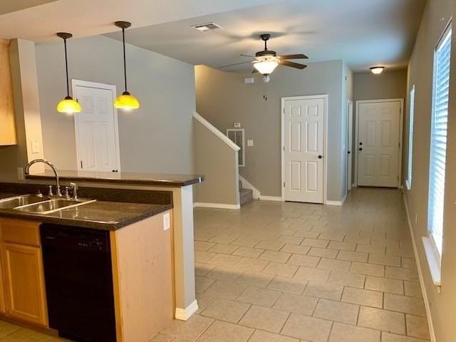 2005 Azlin Pl #B - Photo 5 of 16