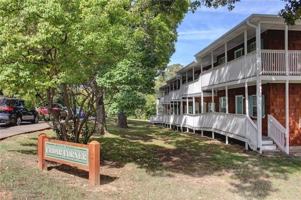 featured image of 944 North Storer Avenue #4