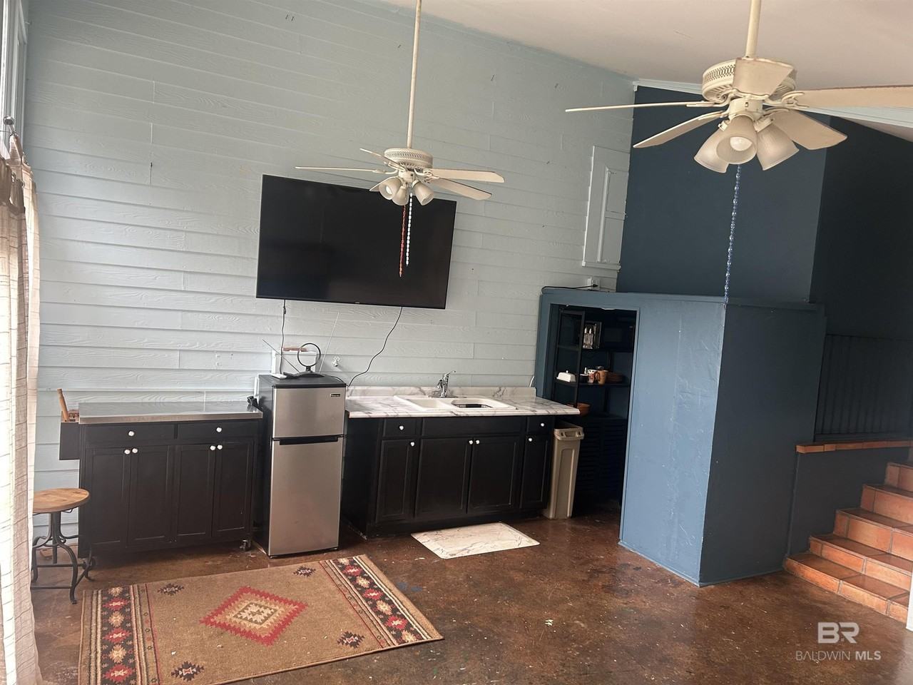 22985 High Ridge Rd - Photo 2 of 6