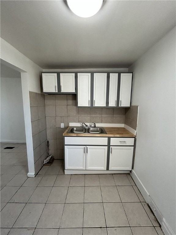 301 Weaver St Apt 2 #2 - Photo 2 of 13