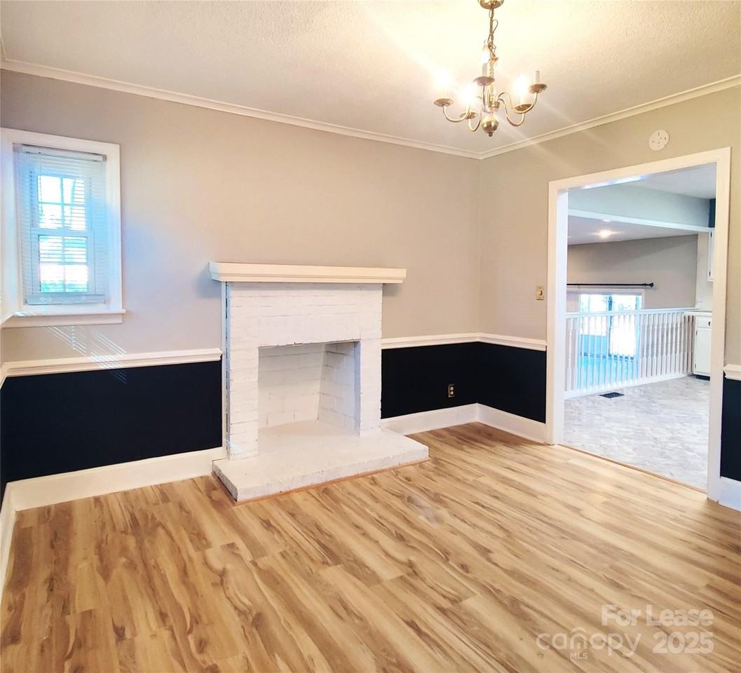 701 Allister Drive - Photo 6 of 26