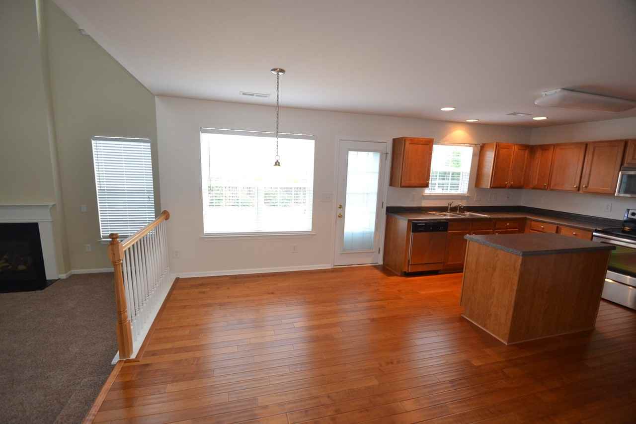 191 Madelia Pl - Photo 3 of 12