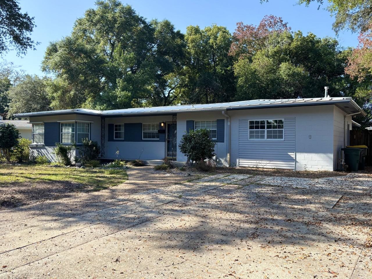 32 Bay Dr Ne - Photo 3 of 31