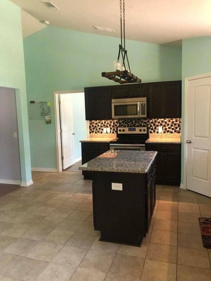 9114 Timber Ln - Photo 3 of 15