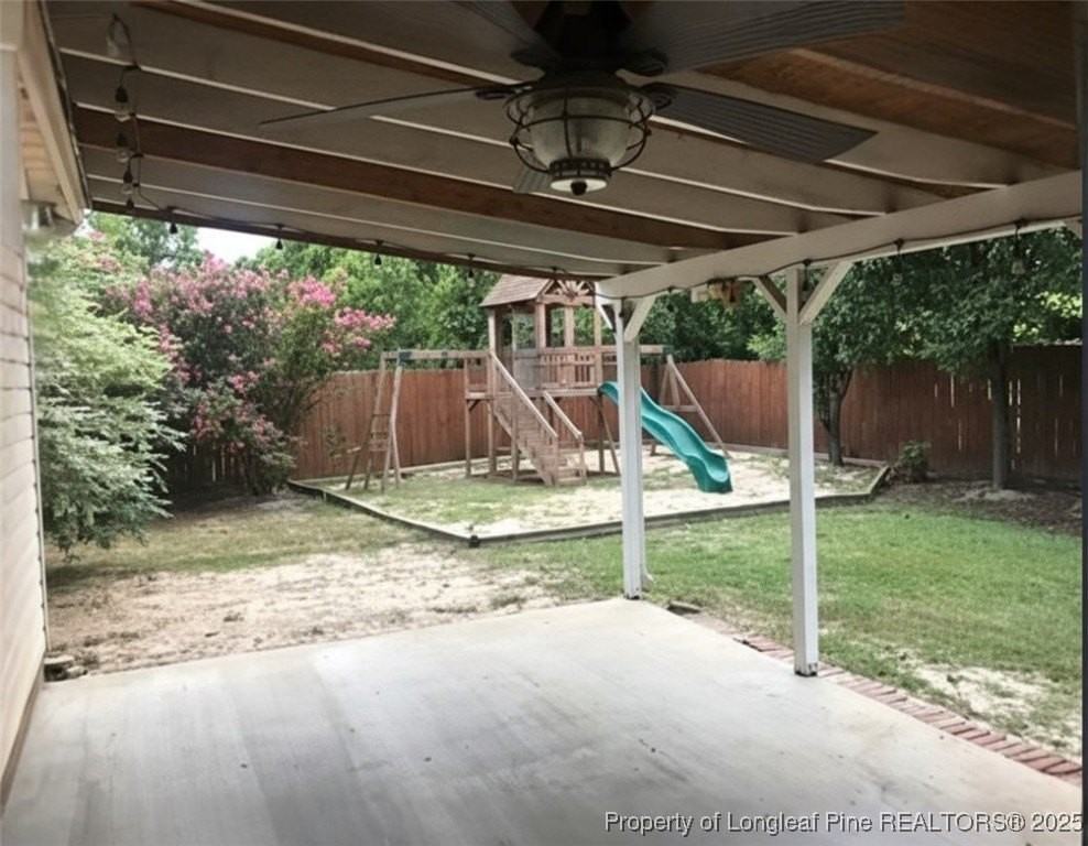 3514 Clovis Ct - Photo 4 of 11