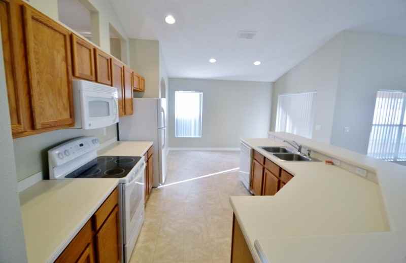 2520 Arrow Pointe Dr - Photo 3 of 4