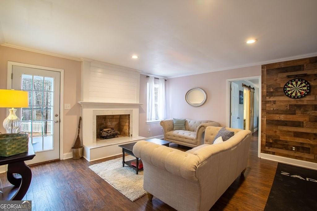 297 Graves Road - Photo 6 of 18