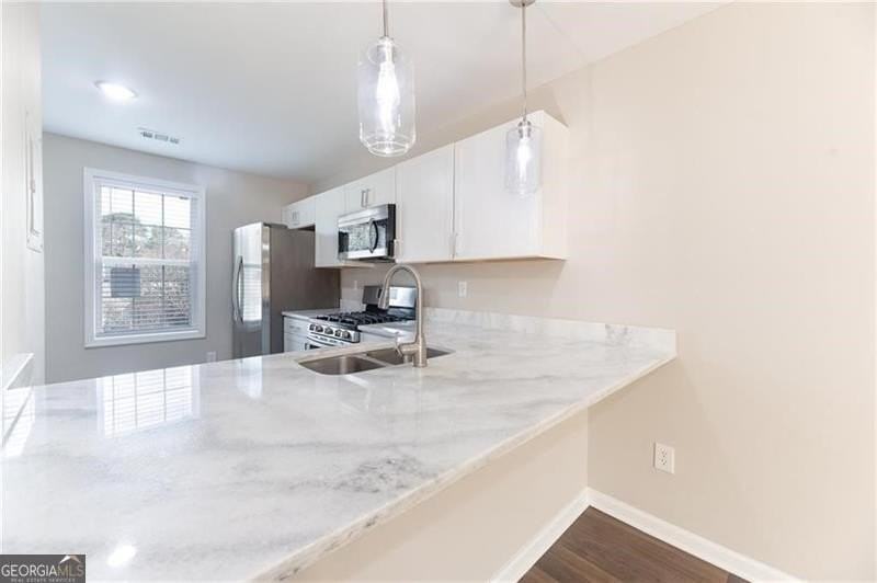 547 Harbor Lake Court - Photo 7 of 20