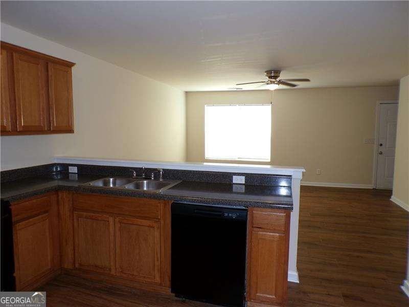 38 Middlebrook Drive - Photo 3 of 21