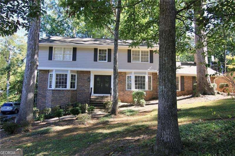 3571 Sunderland Circle Northeast - Photo 2 of 26