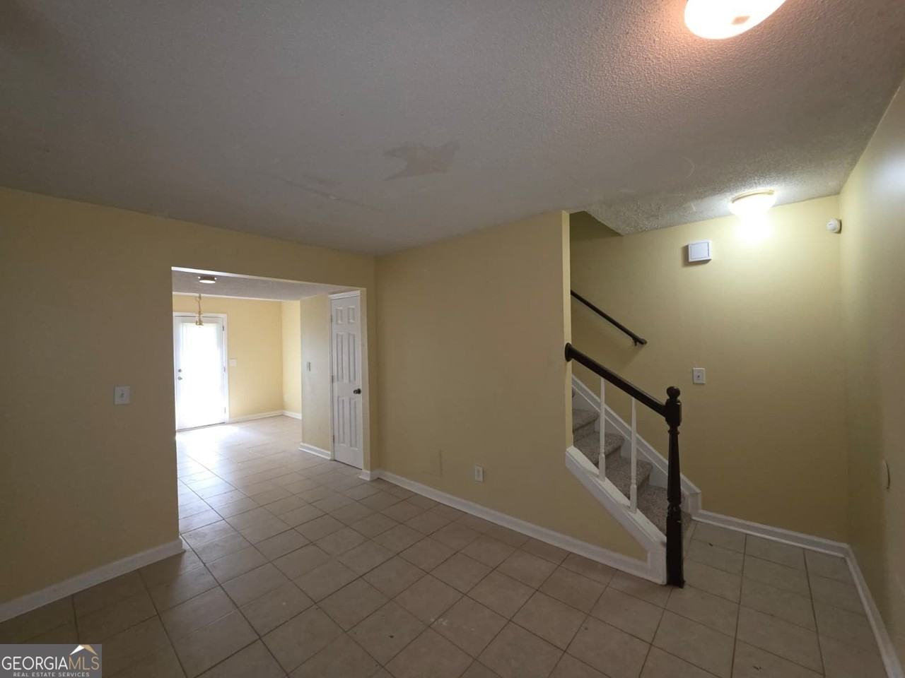 904 Holden Lane - Photo 4 of 12