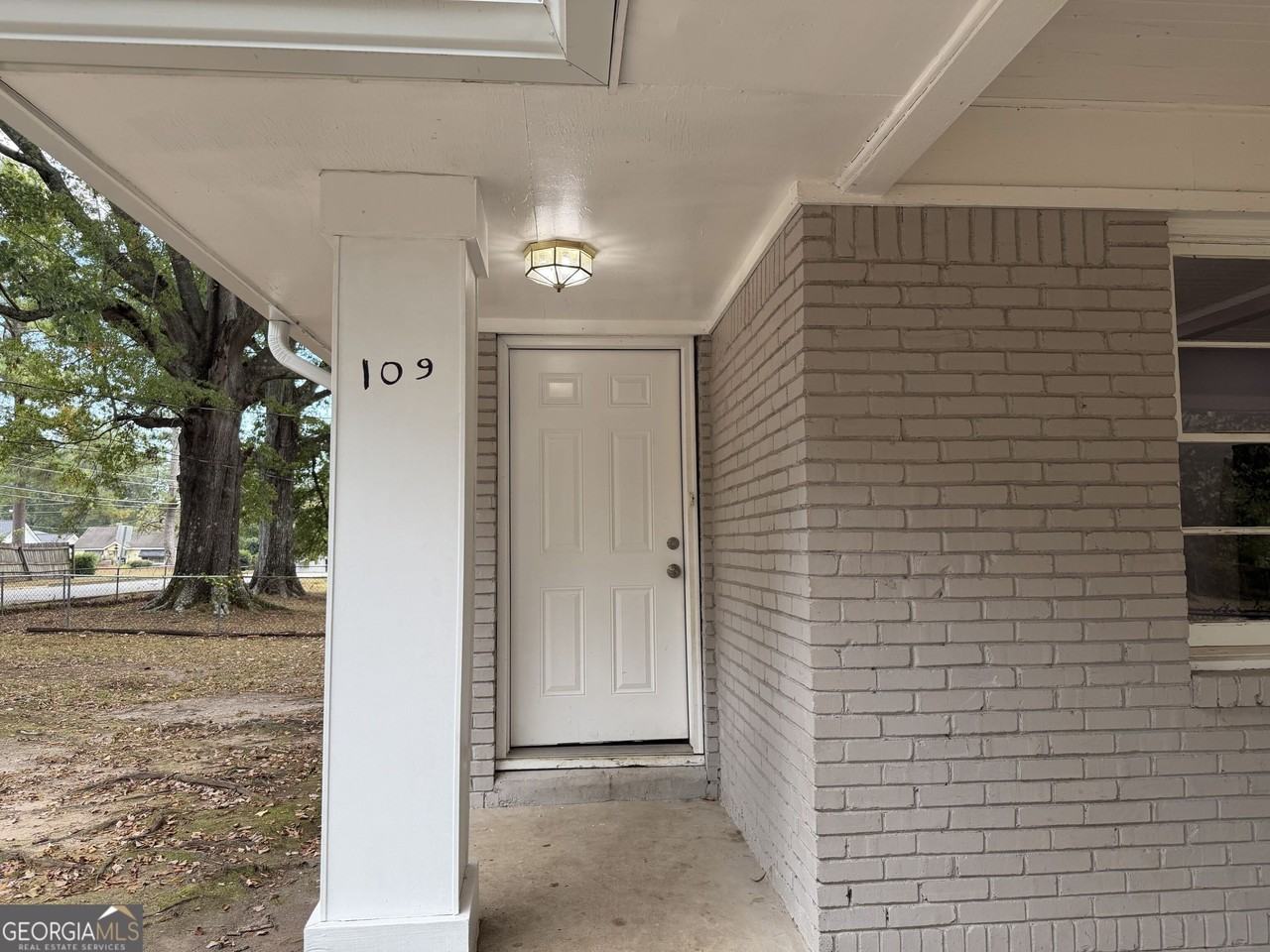 109 Scarlett Dr - Photo 4 of 50