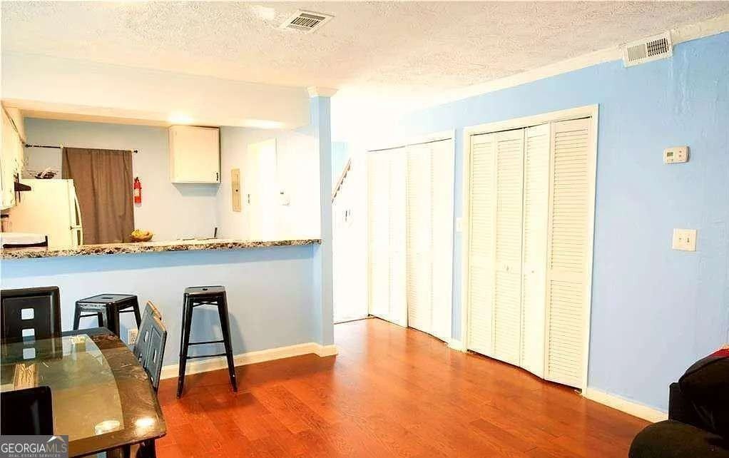 852 Glynn Oaks Dr - Photo 4 of 14