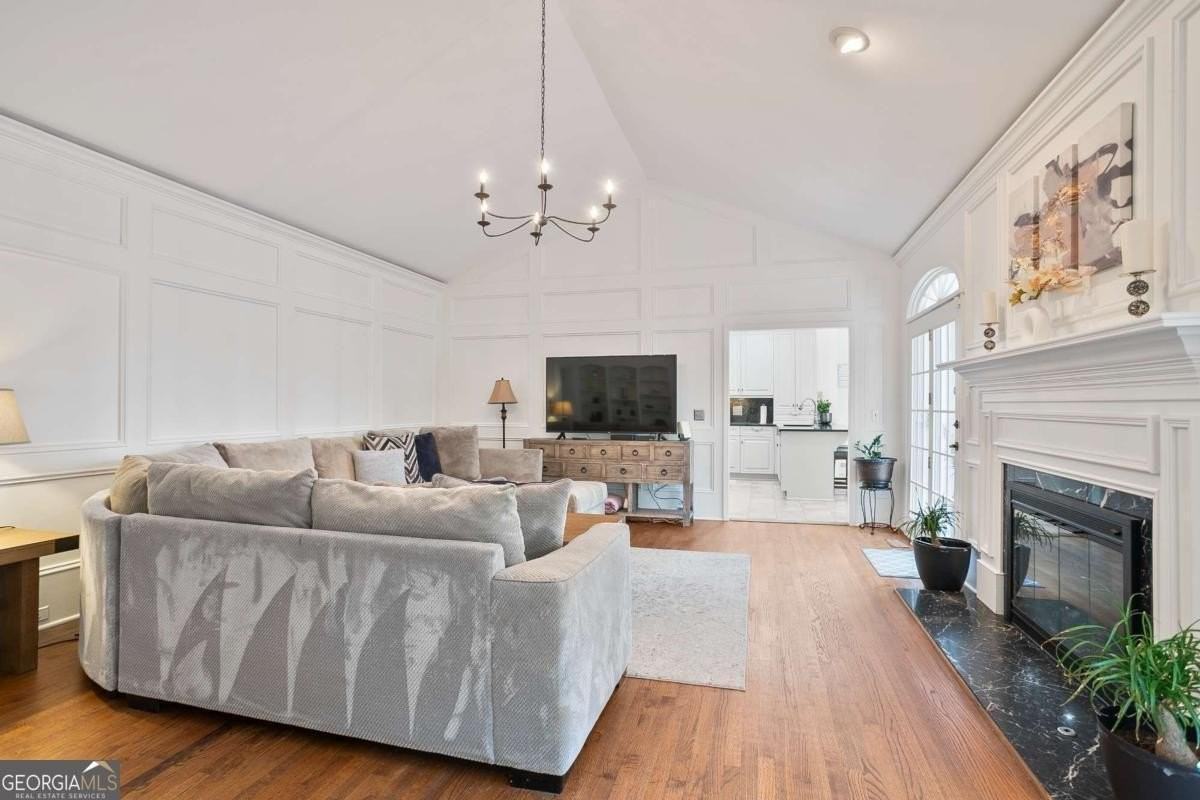 4415 Northside Chase Nw - Photo 6 of 46