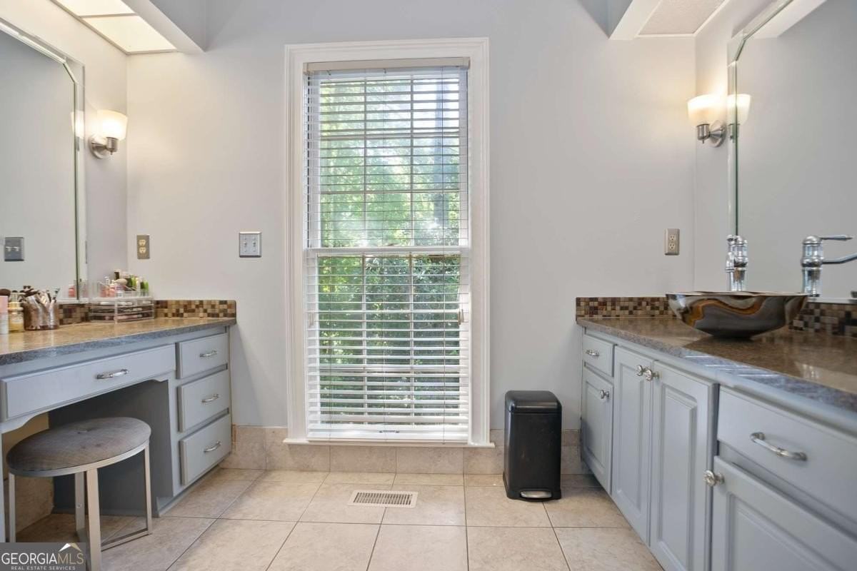 4415 Northside Chase Nw - Photo 7 of 46