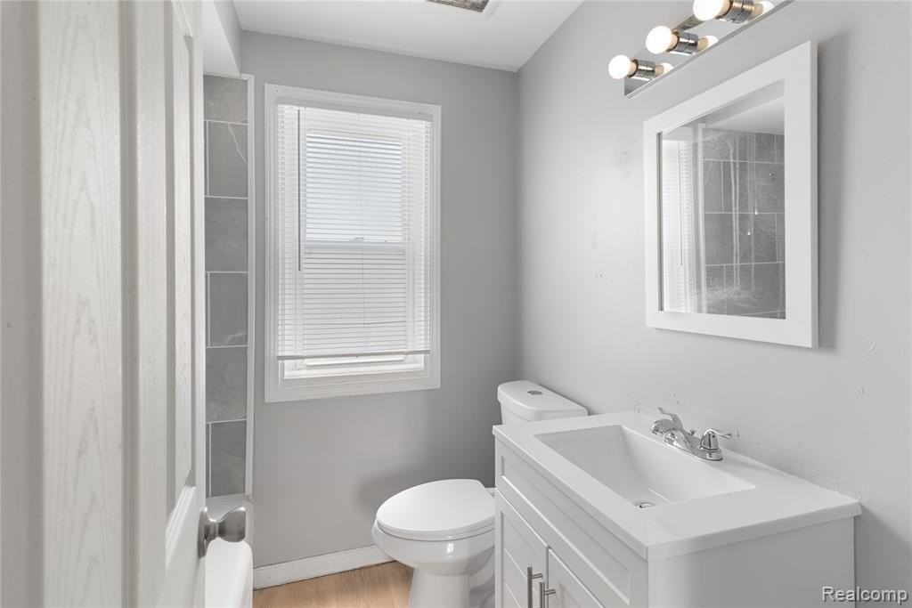 4196 Buckingham Ave - Photo 6 of 6