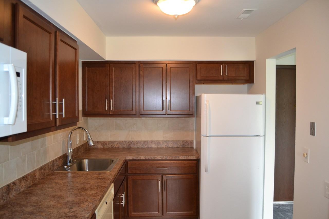 31993 West 12 Mile Road #204 - Photo 6 of 10