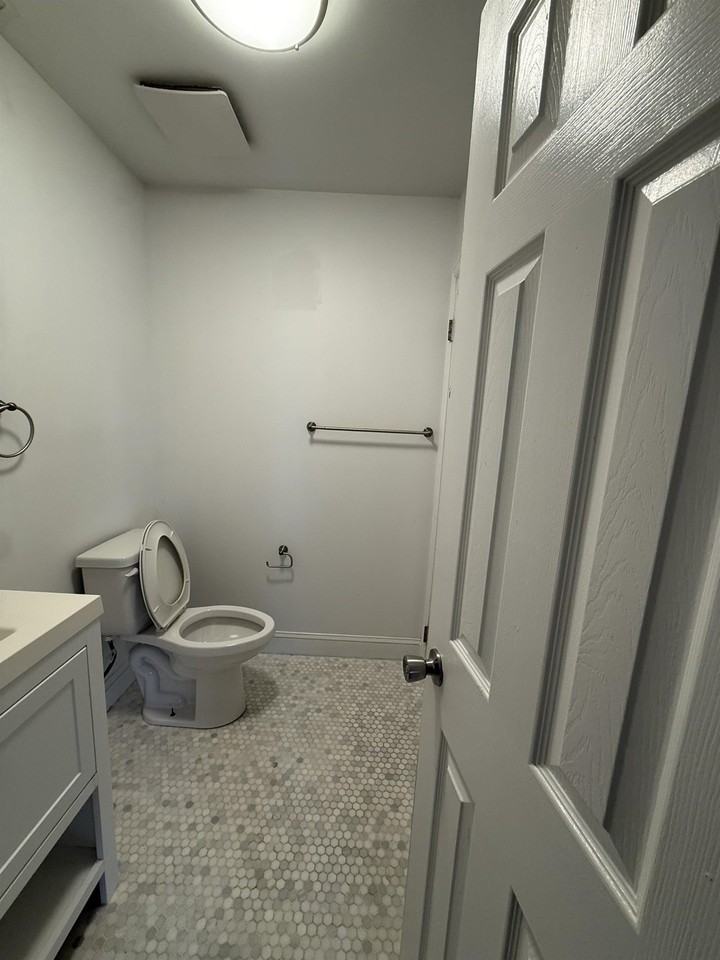 9 E 50th St #2 - Photo 7 of 12