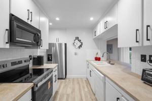 featured image of Mimosa Drive