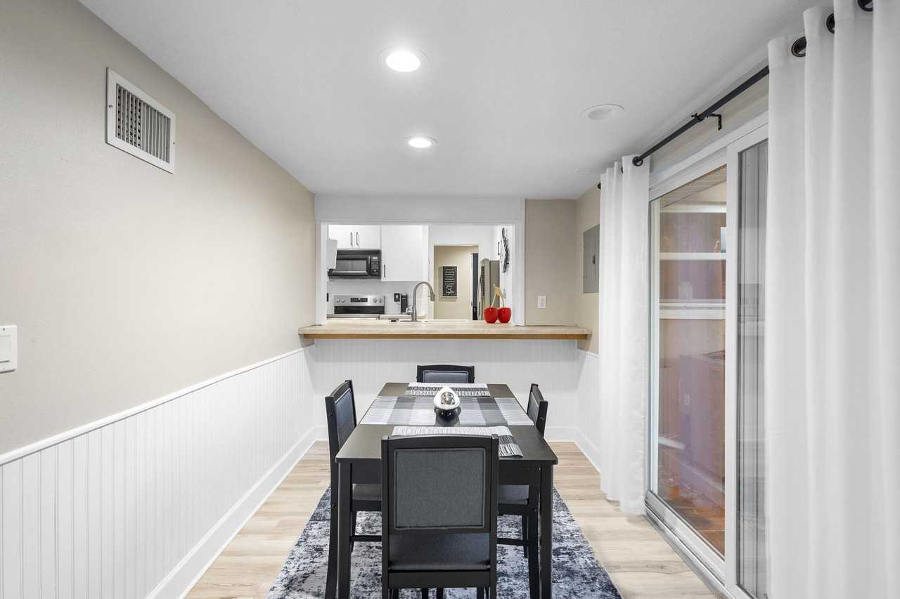 Mimosa Dr - Photo 6 of 11