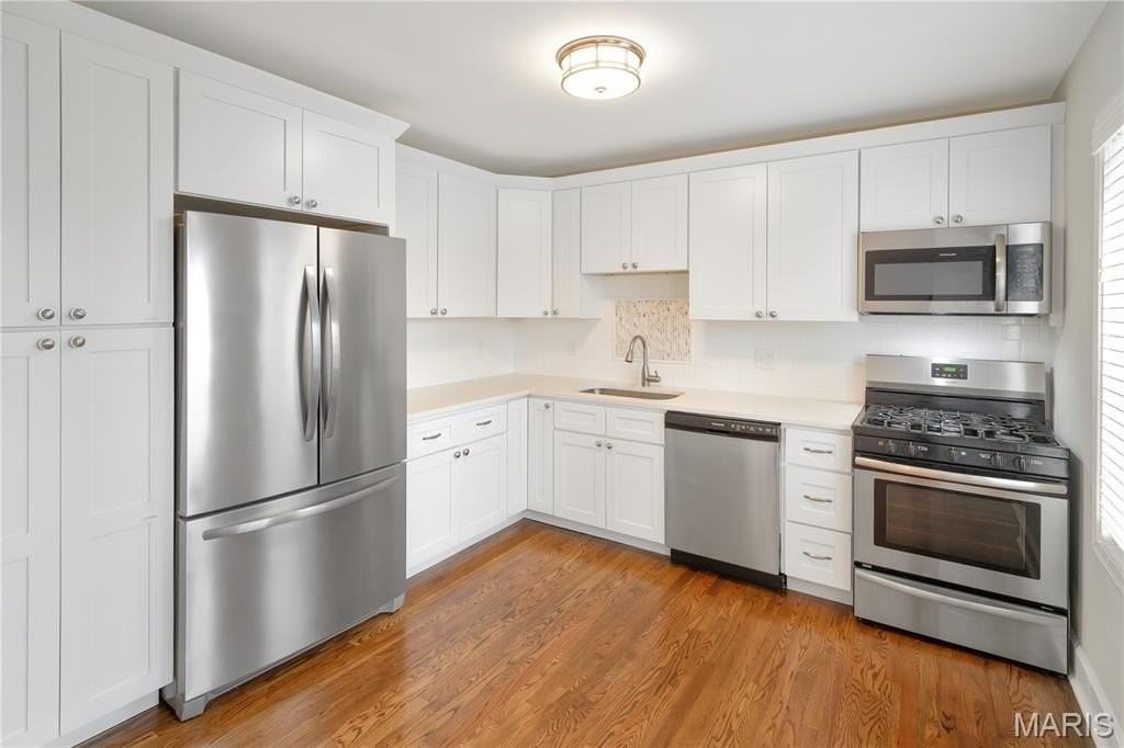 8729 Bridgeport Ave - Photo 7 of 17