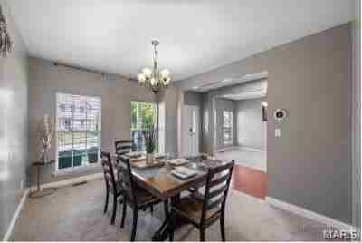 1092 Pierpoint Ln - Photo 7 of 50