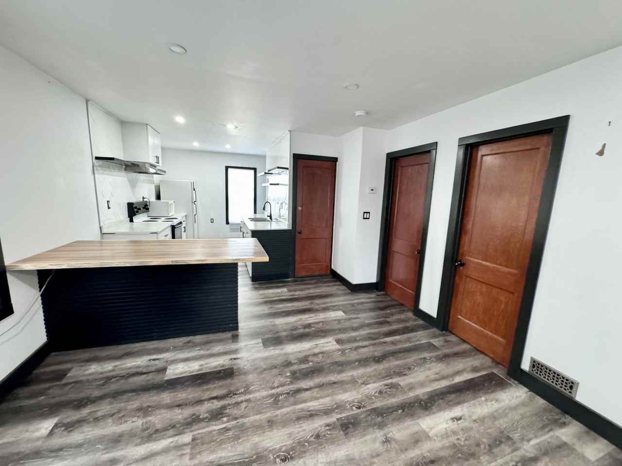 1661 1663-1661 Howard Avenue - 1663 #1663 - Photo 5 of 20