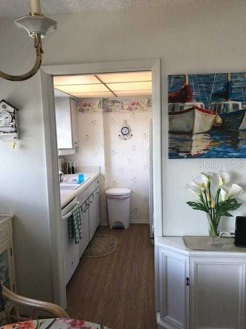 1255 Tarpon Center Dr #304 - Photo 6 of 18