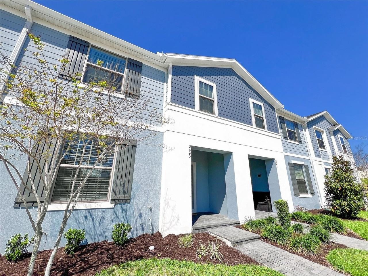 2442 Dubai St - Photo 2 of 43