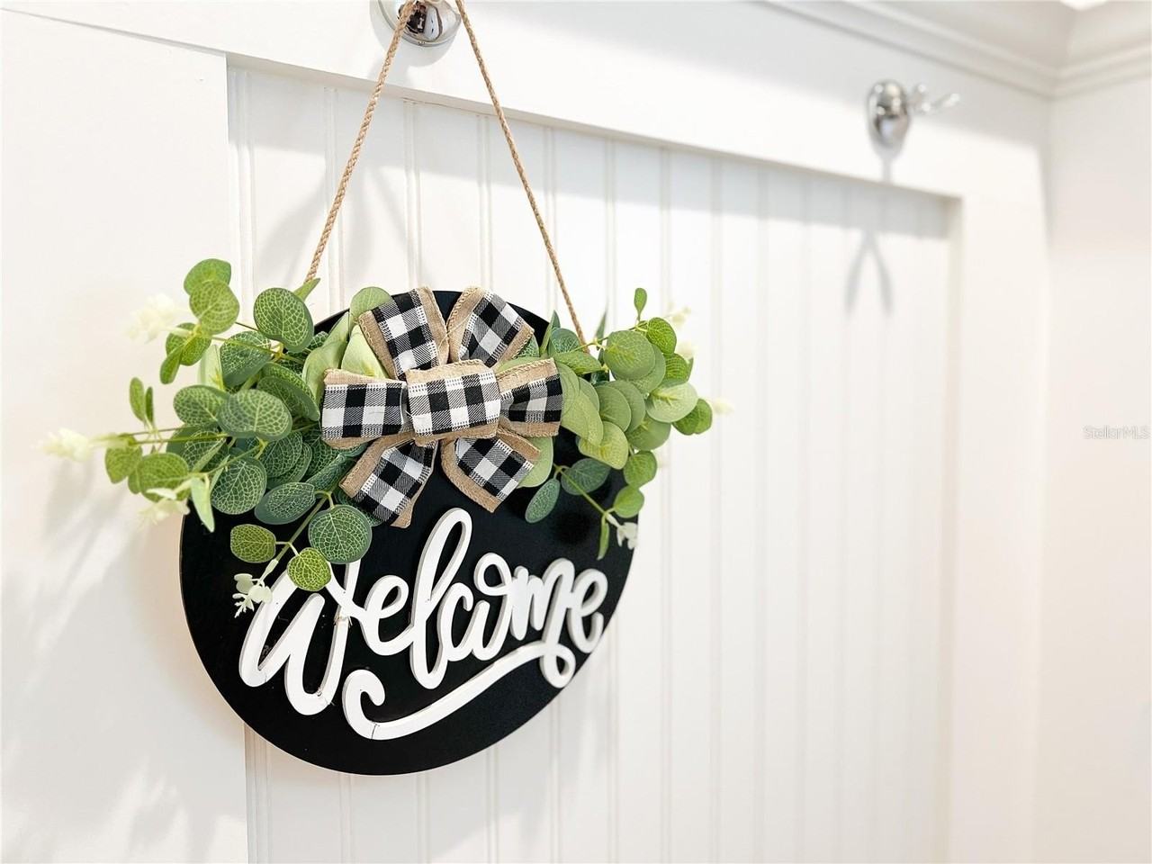 2442 Dubai St - Photo 6 of 43