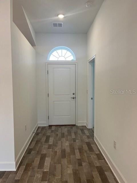 241 Grifford Dr - Photo 4 of 38