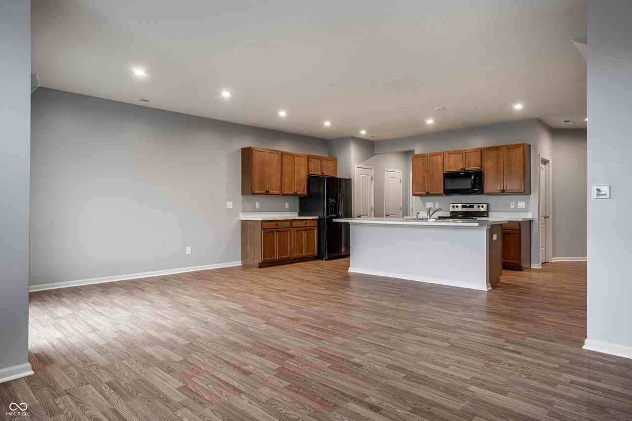 14078 Bay Willow Dr - Photo 7 of 33