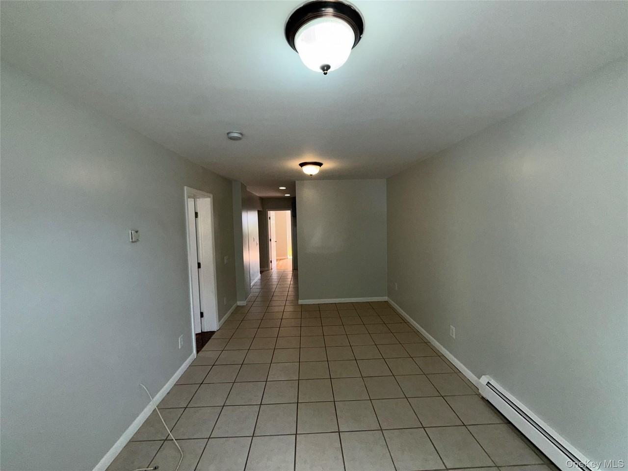 18 Brook St - Photo 4 of 15