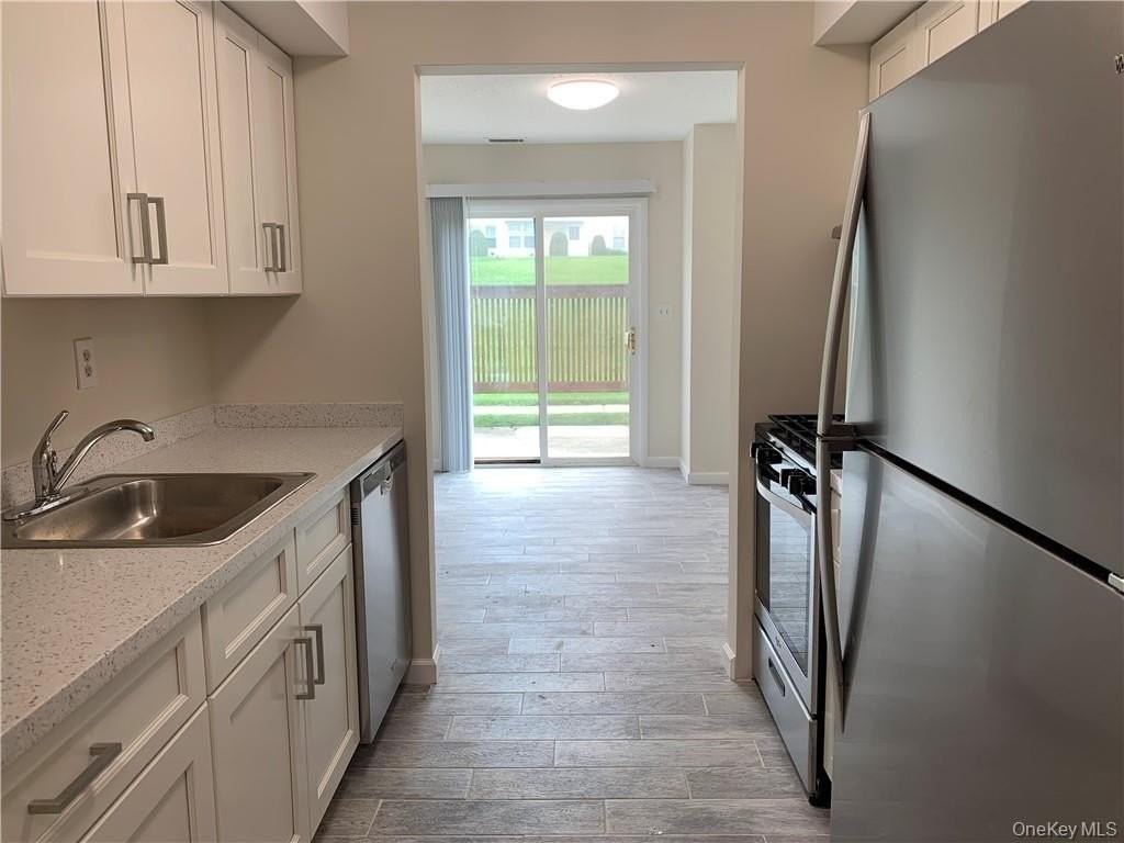 3607 Whispering Hls - Photo 4 of 12