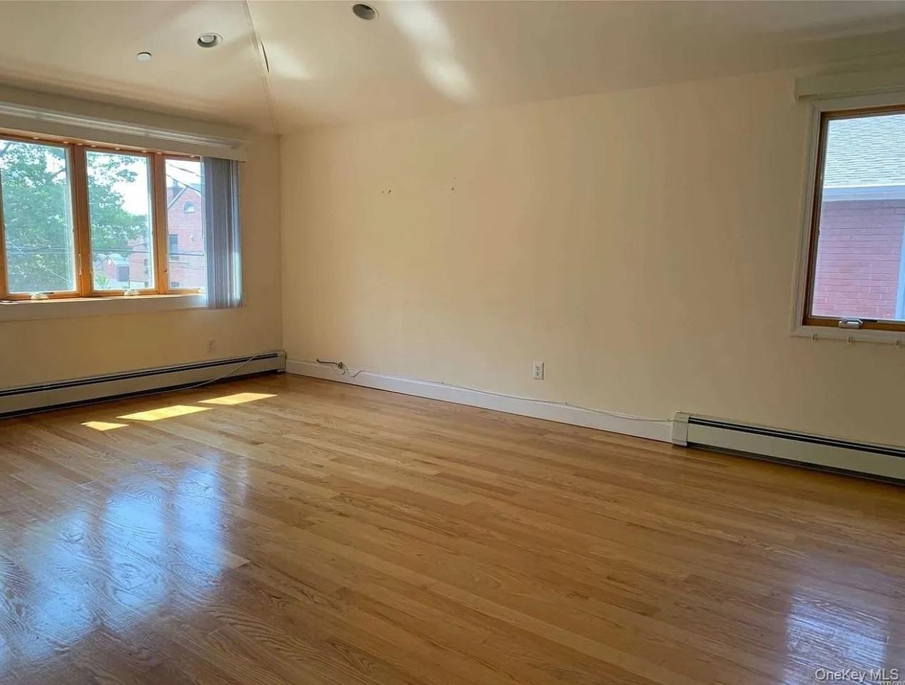 1753 201st St Unit 2floor #2FL - Photo 2 of 8