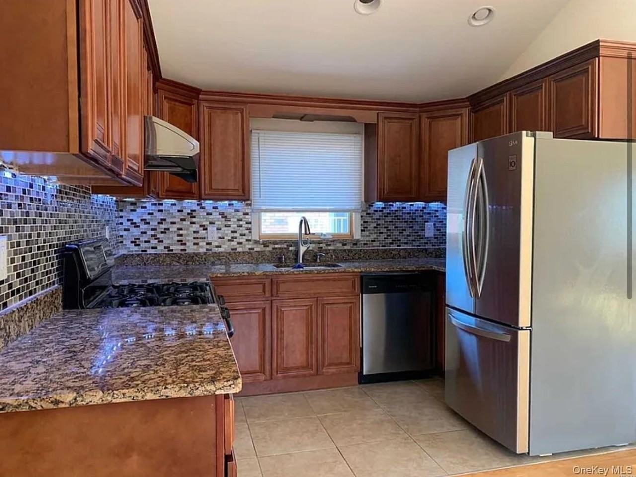 1753 201st St Unit 2floor #2FL - Photo 4 of 8