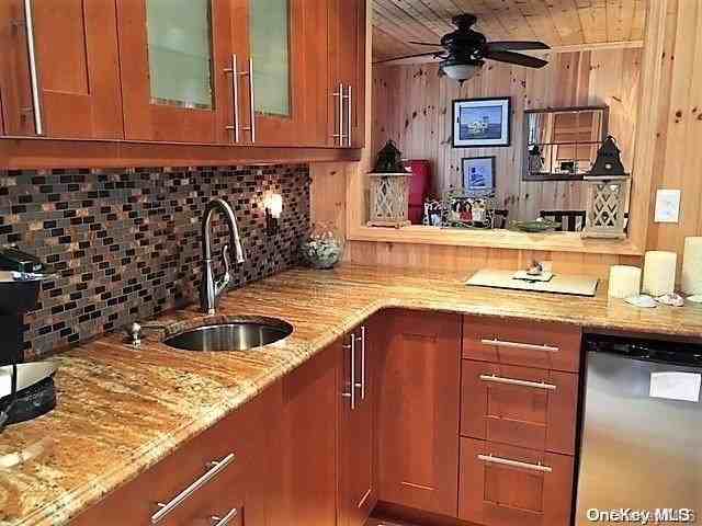 12 Ocean Road - Photo 7 of 20