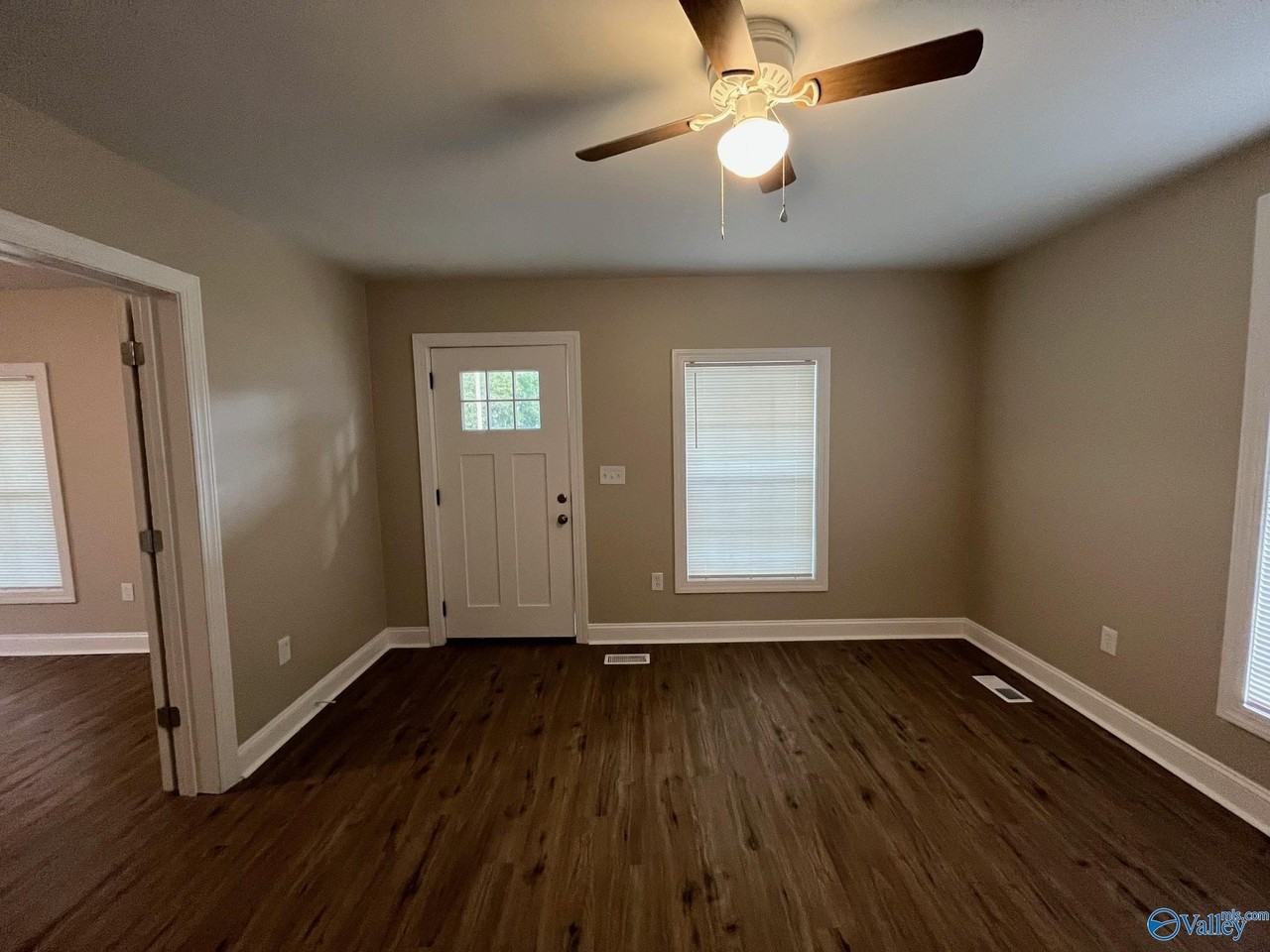 1511 Danville Rd Sw - Photo 4 of 23