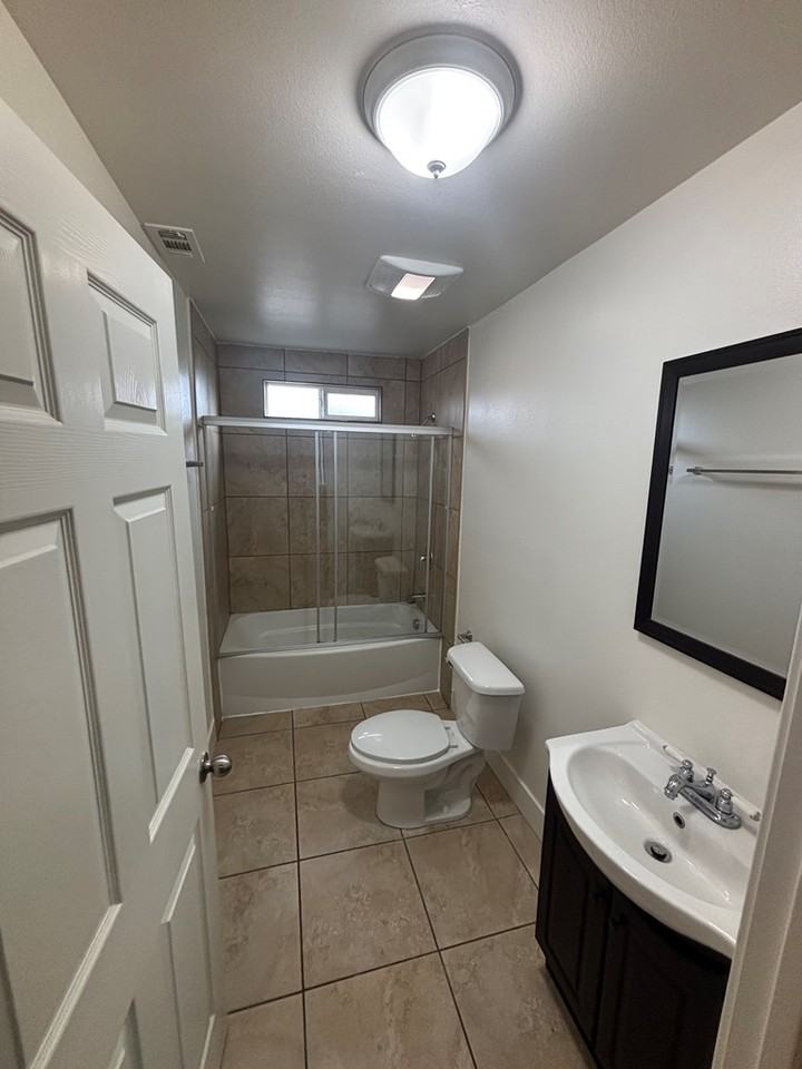 668 East 115th Street - Photo 6 of 19