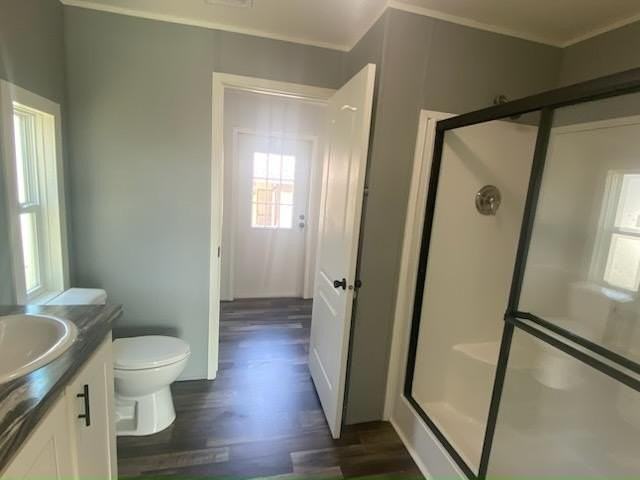 1556 Tropic Isle Dr - Photo 3 of 4