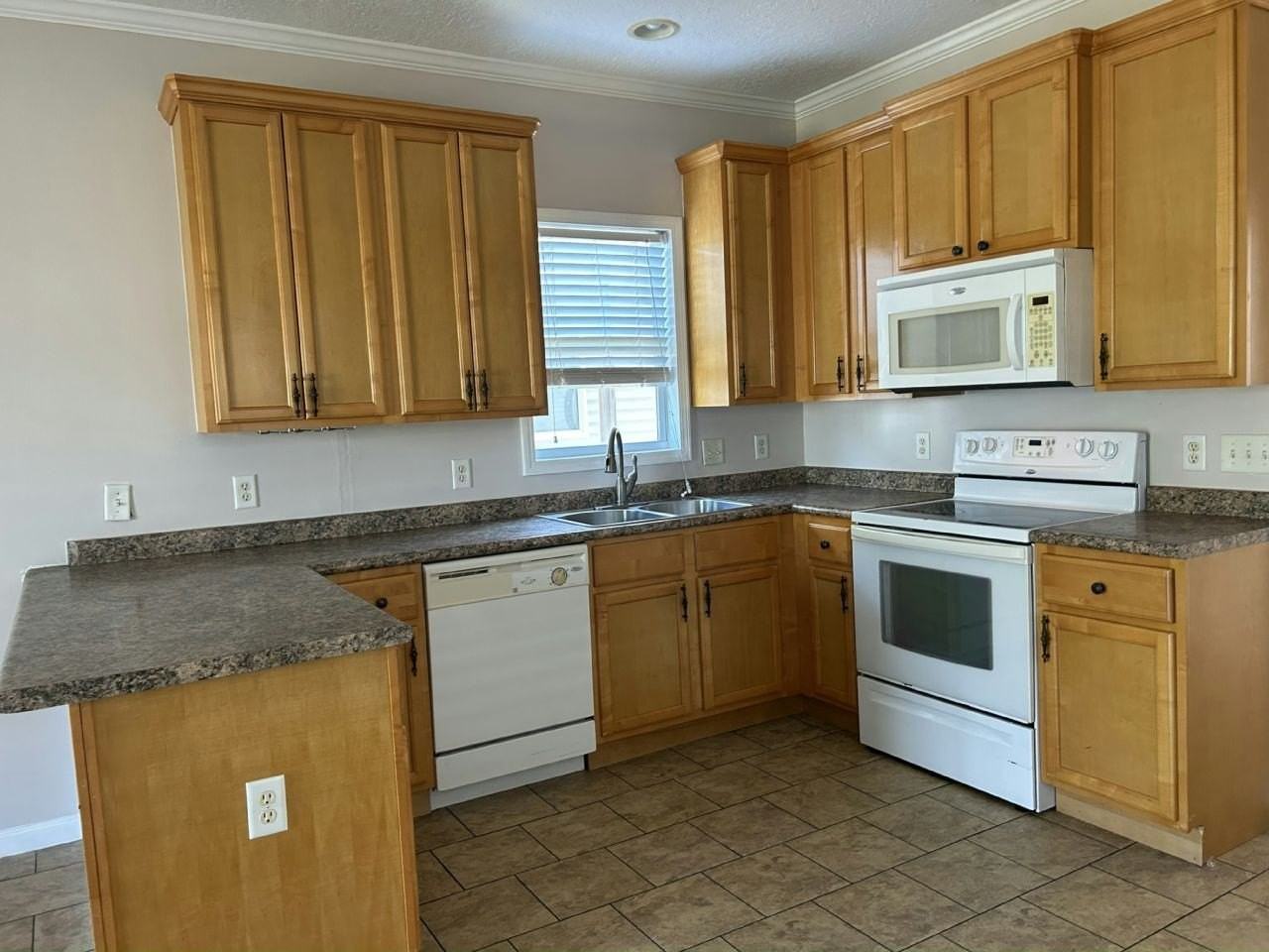 6745 Hudson Ave #6745 - Photo 4 of 14