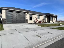 featured image of 4198 Lolo Way