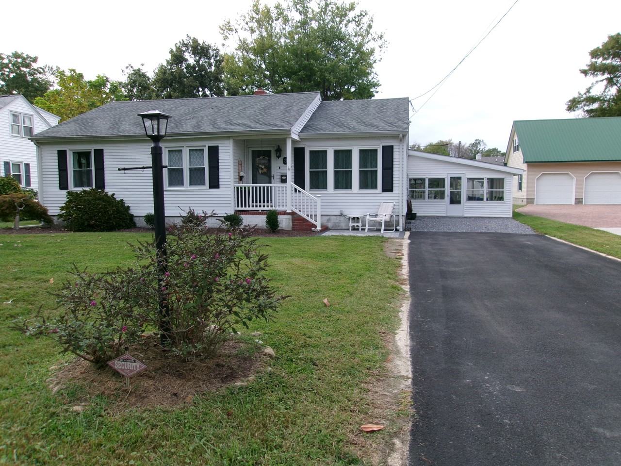 3 Talbot Ave - Photo 4 of 35