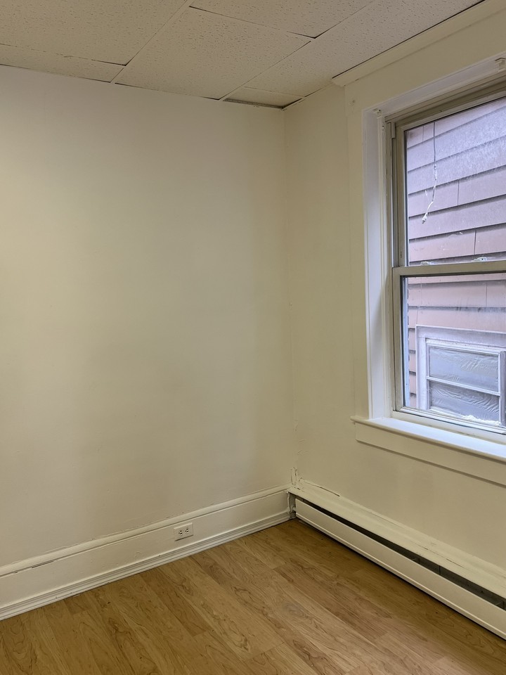 443 Scott St #1L - Photo 3 of 12