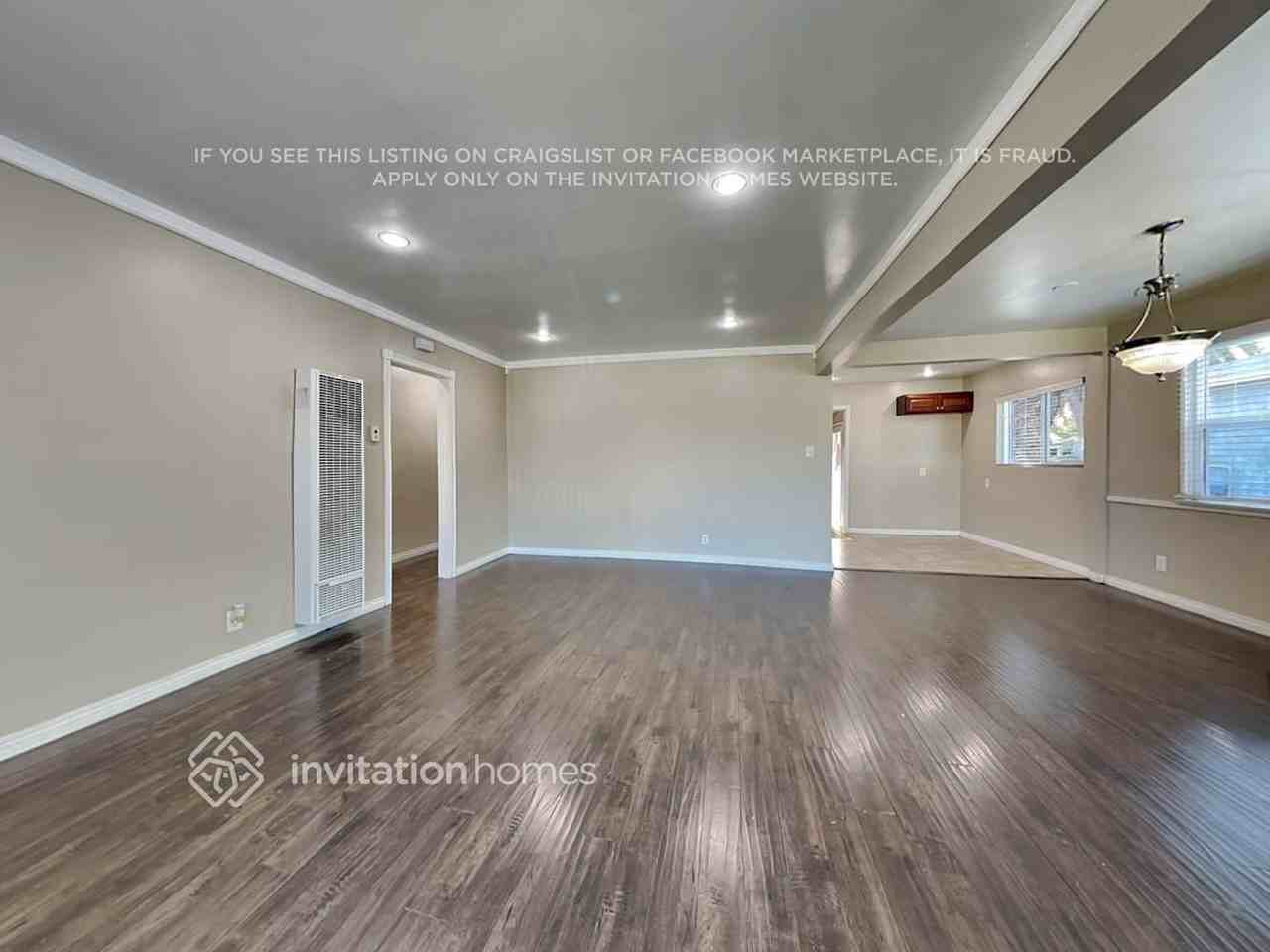 726 E 99th St - Photo 3 of 22