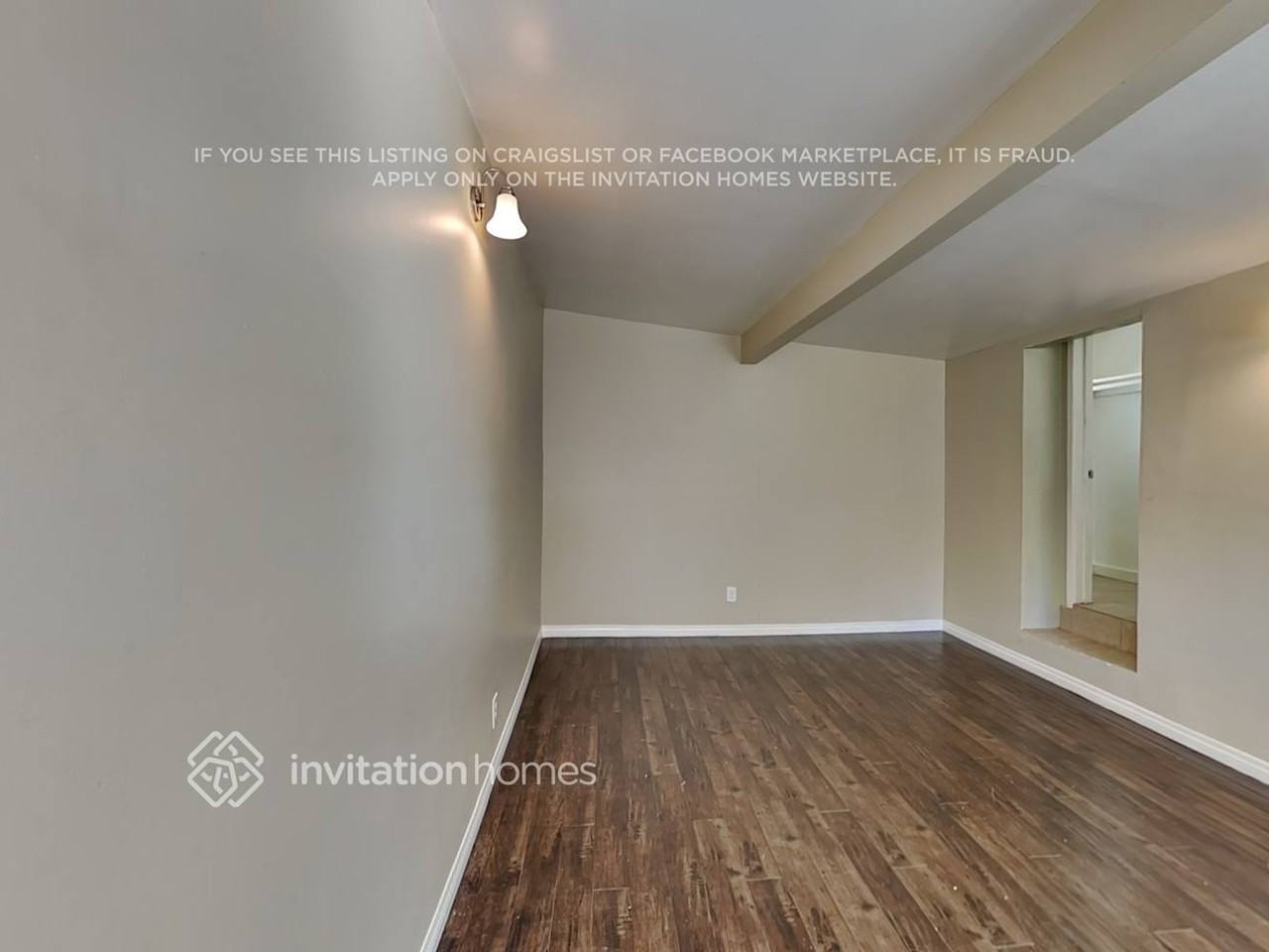 726 E 99th St - Photo 6 of 22