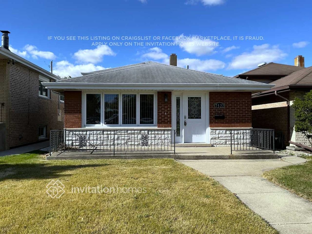 7522 South Lockwood Avenue - Photo 2 of 21
